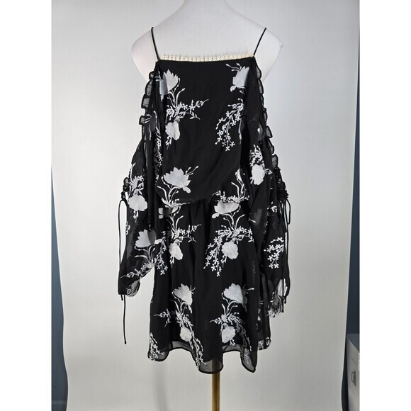 $440 Alice + Olivia Holden Embroidered Cold Shoulder Dress Large L - Picture 7 of 16